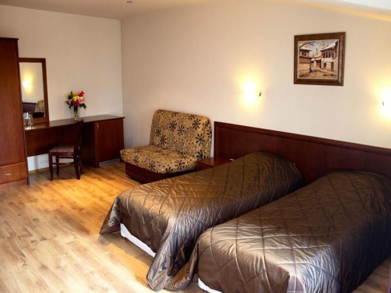Bizev Hotel