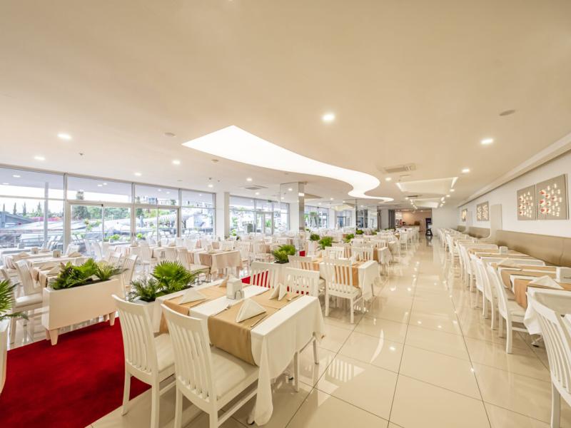 Laguna Beach Alya Resort & Spa