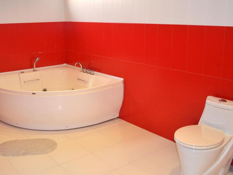 Patriot Hotel & Restaurant