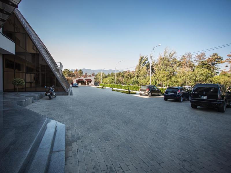 Patriot Hotel & Restaurant