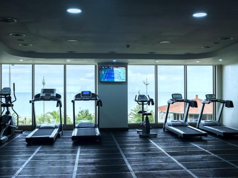 Colosseum Marina Hotel