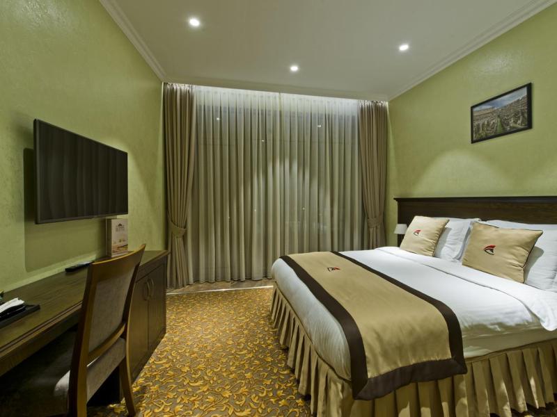 Colosseum Marina Hotel