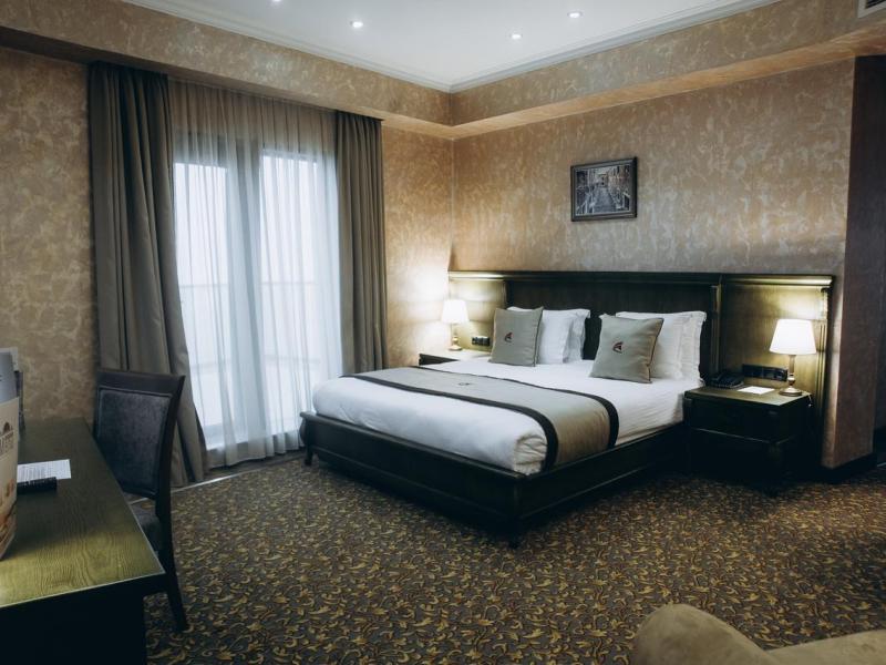 Colosseum Marina Hotel