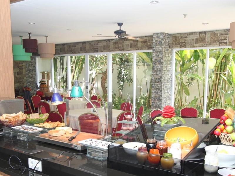 CrystalKuta Hotel