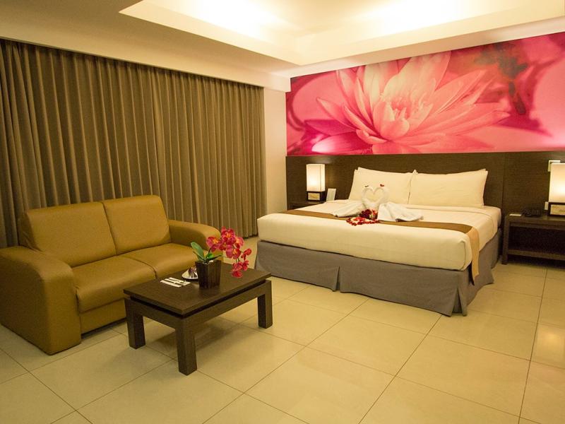 CrystalKuta Hotel