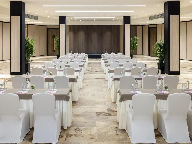 Melia Danang Beach Resort