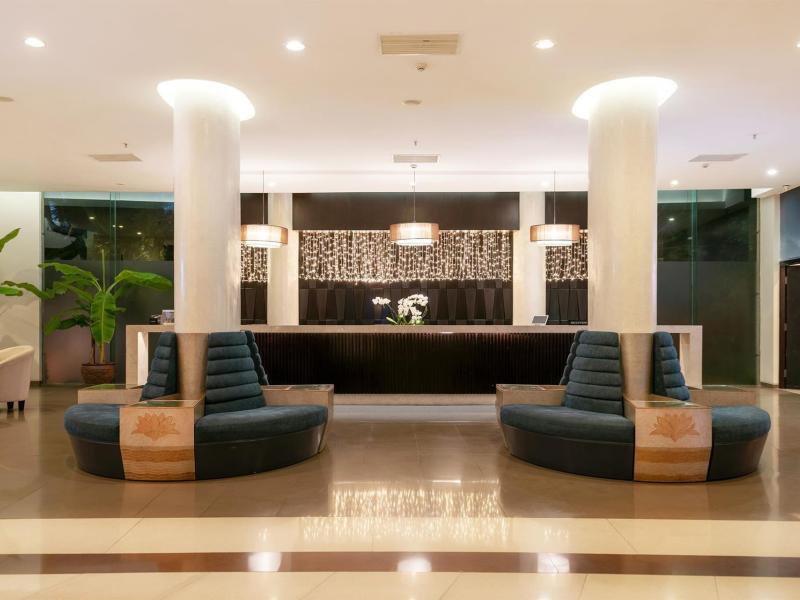 Melia Danang Beach Resort