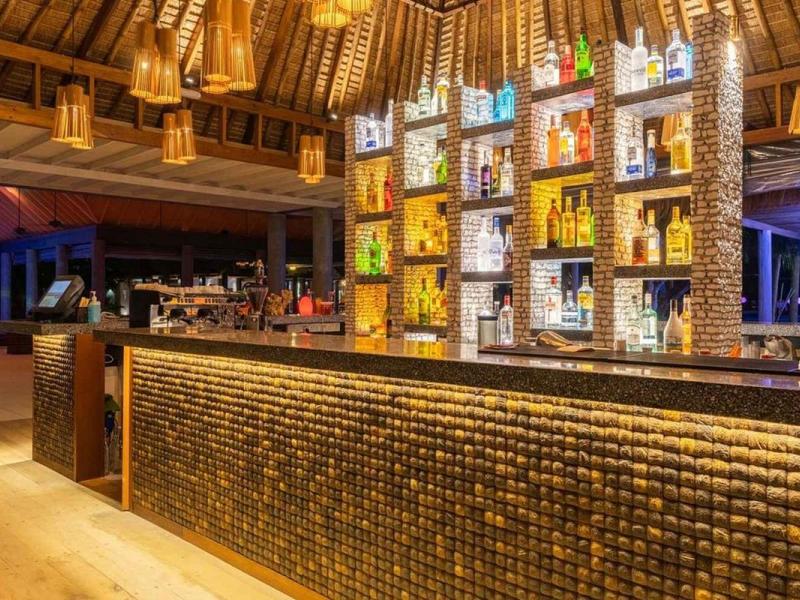 Furaveri Island Resort & Spa