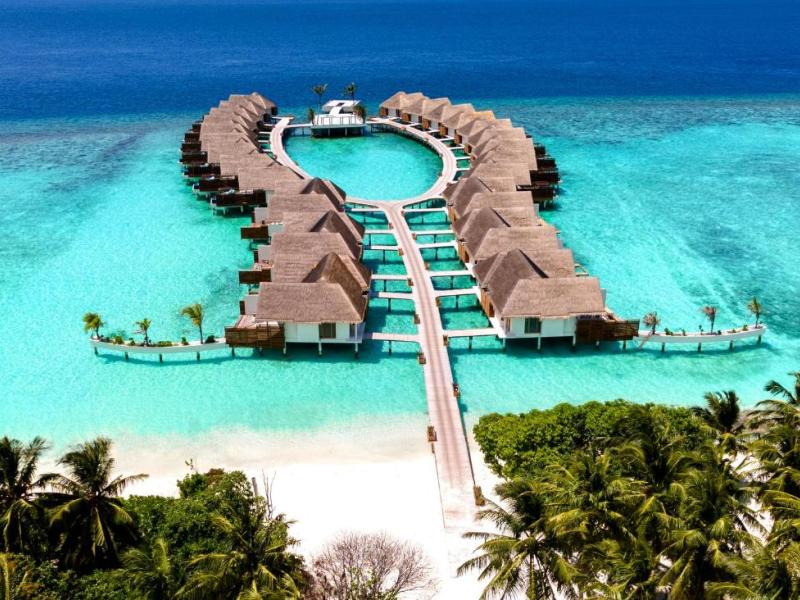 Furaveri Island Resort & Spa