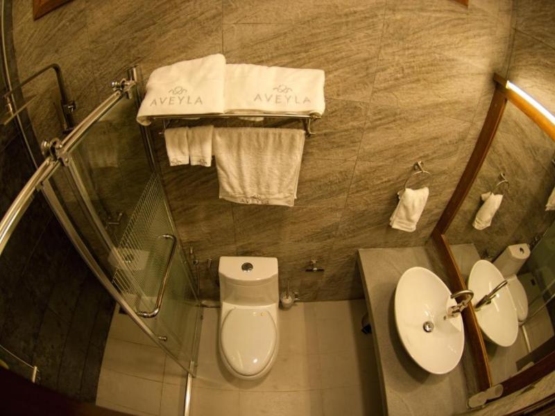 Aveyla Manta Village