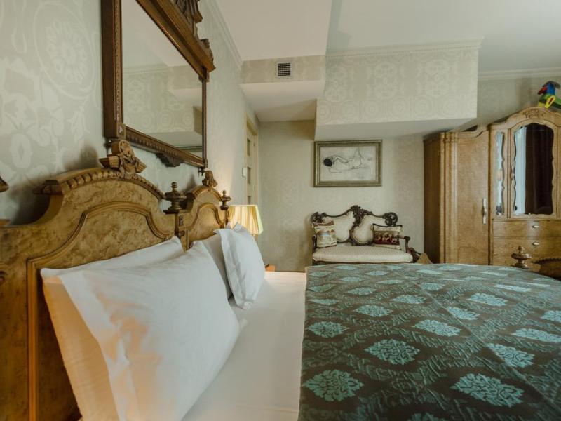 Vinotel Boutique Hotel