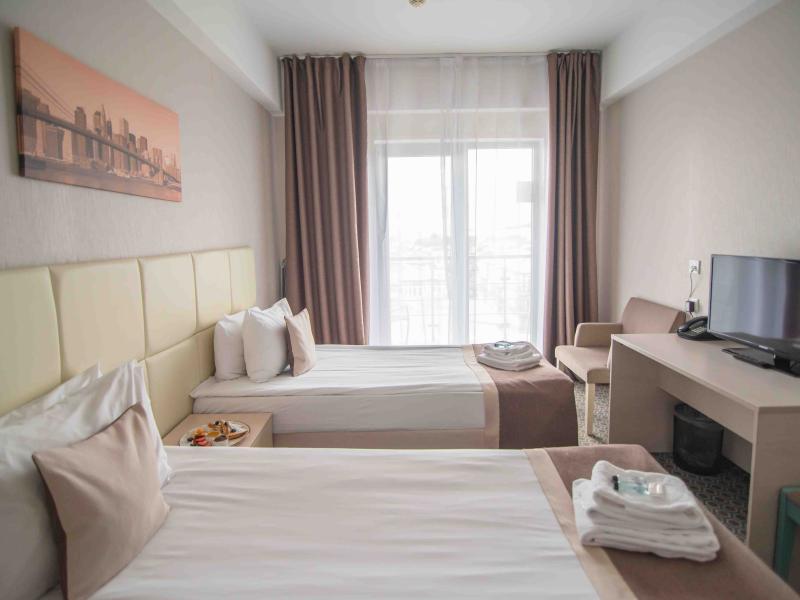 Bridge Family Resort