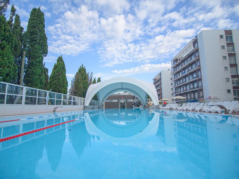 Bridge Family Resort