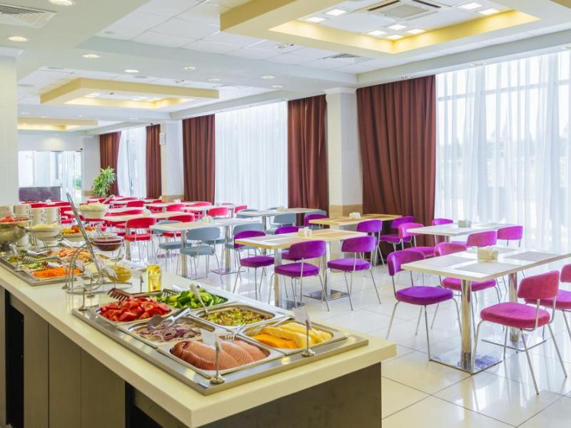 Bridge Family Resort