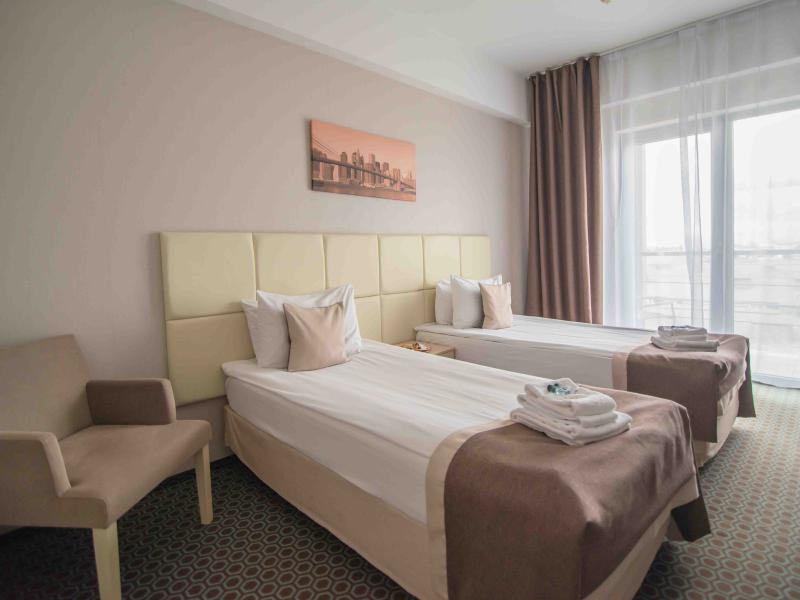 Bridge Family Resort