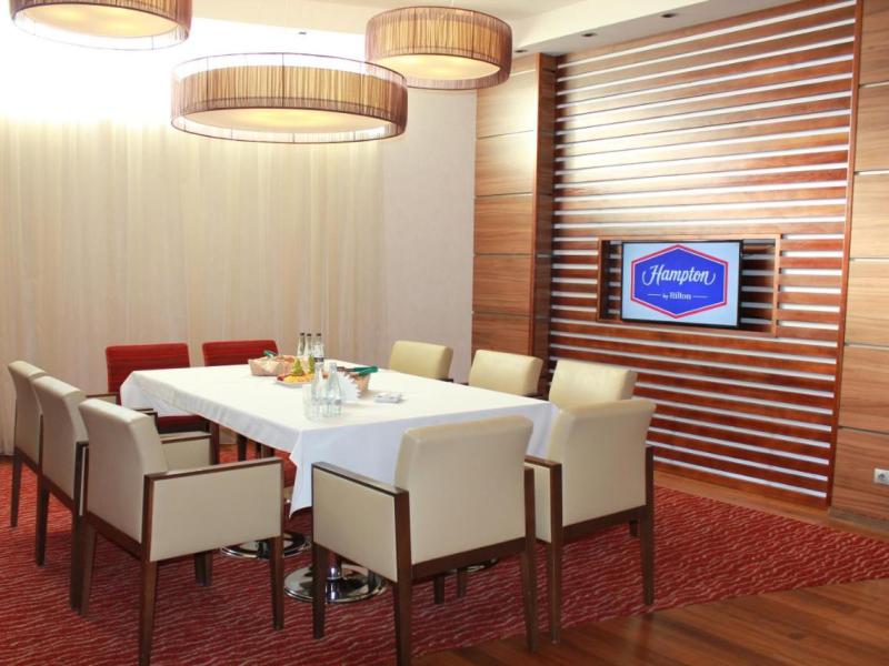 Hampton by Hilton