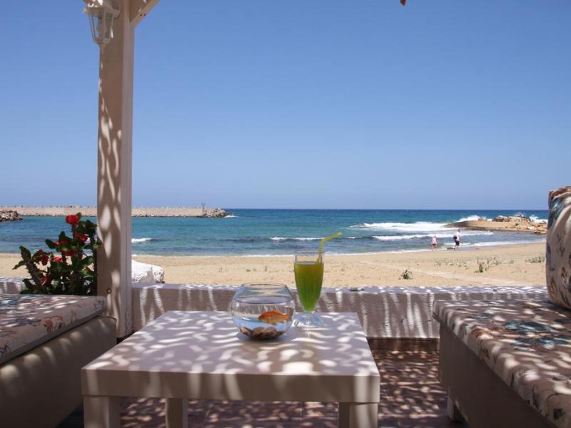 Silver Sun Studios & Apartments