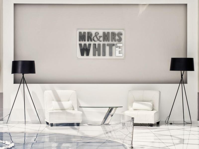 Mr & Mrs White Crete Lounge Resort & Spa