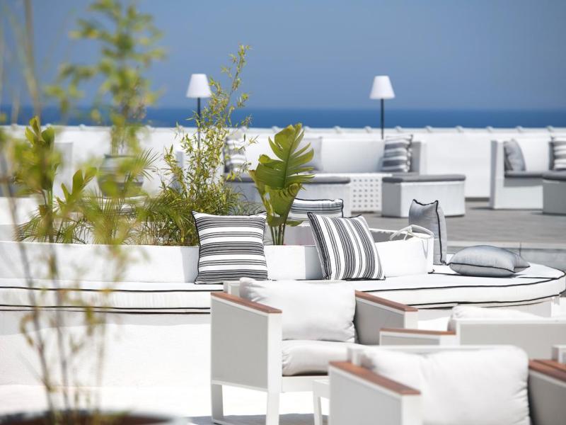 Mr & Mrs White Crete Lounge Resort & Spa
