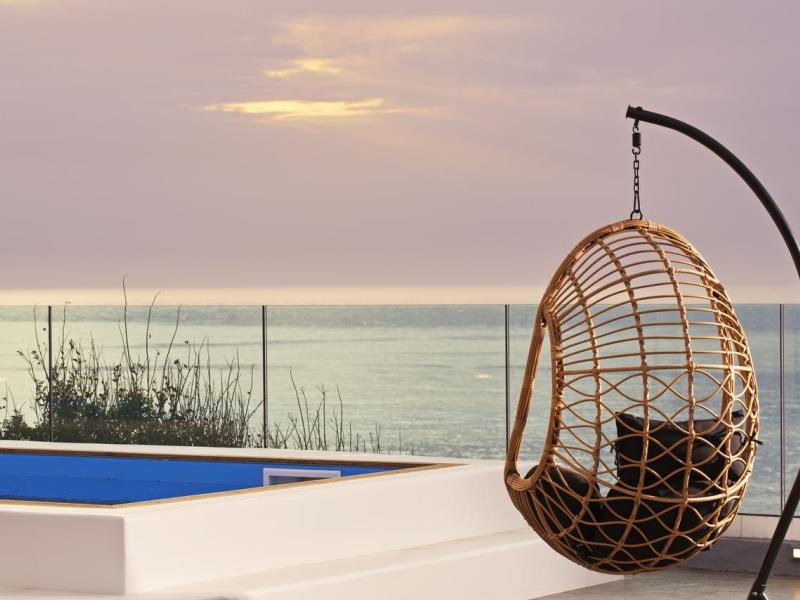 Mr & Mrs White Crete Lounge Resort & Spa