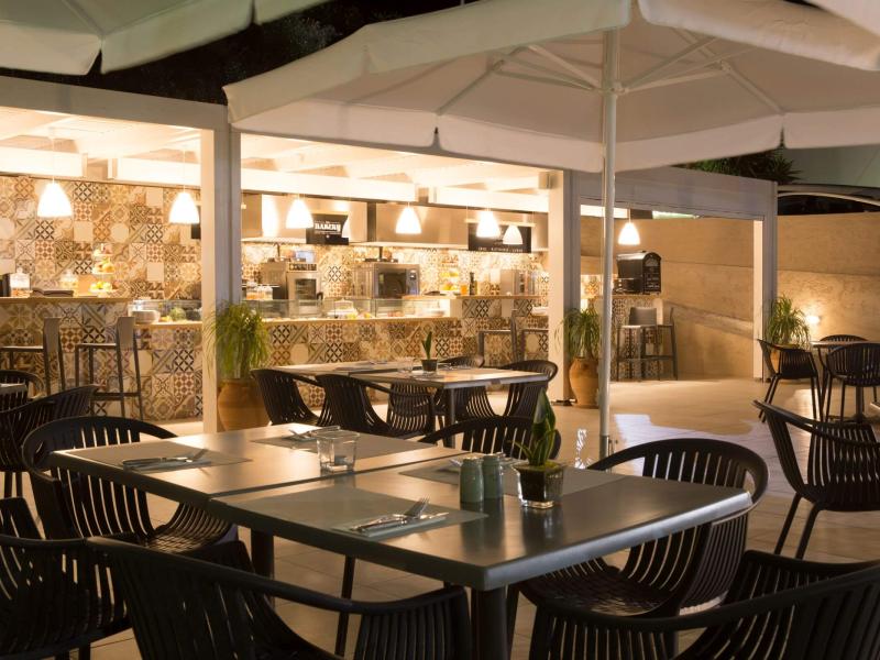 Sundance Apartments & Suites