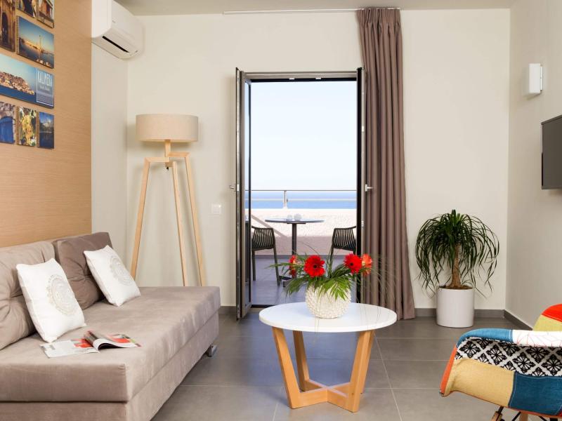 Sundance Apartments & Suites