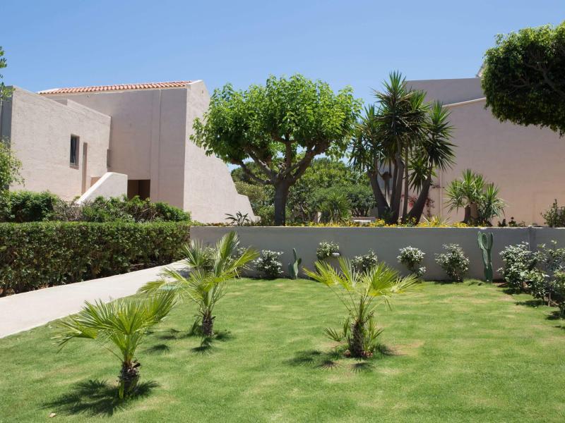 Sundance Apartments & Suites