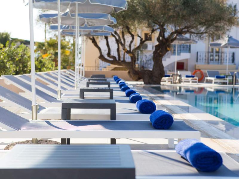 Sundance Apartments & Suites