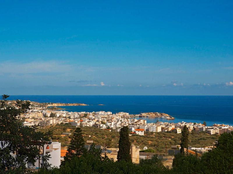 Sundance Apartments & Suites