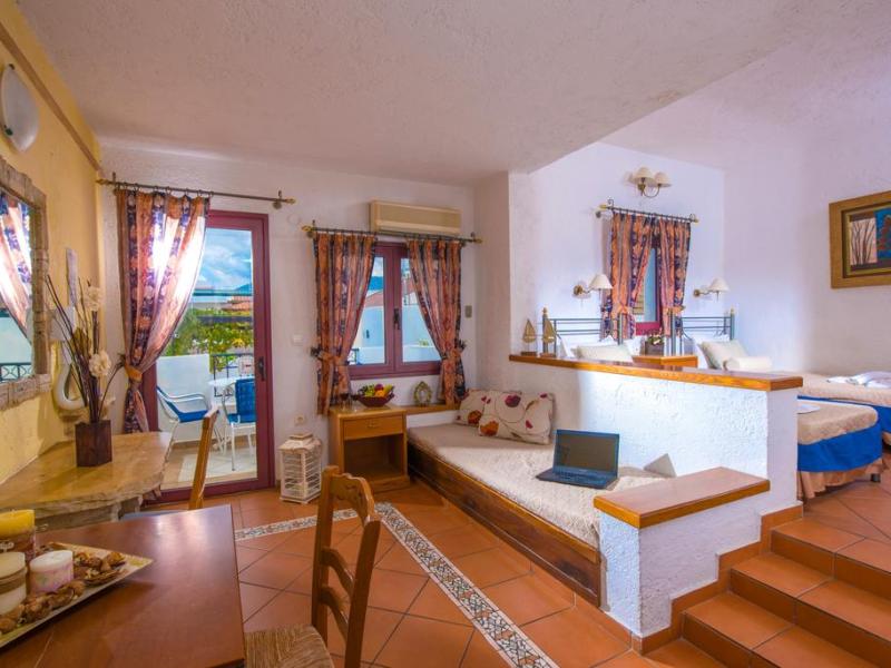 Irida Hotel Apartments