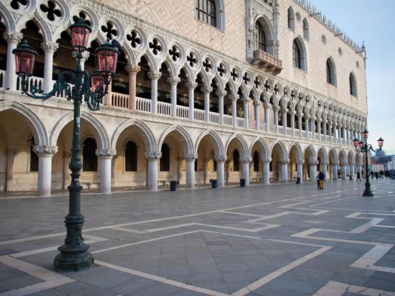 Venice Resorts
