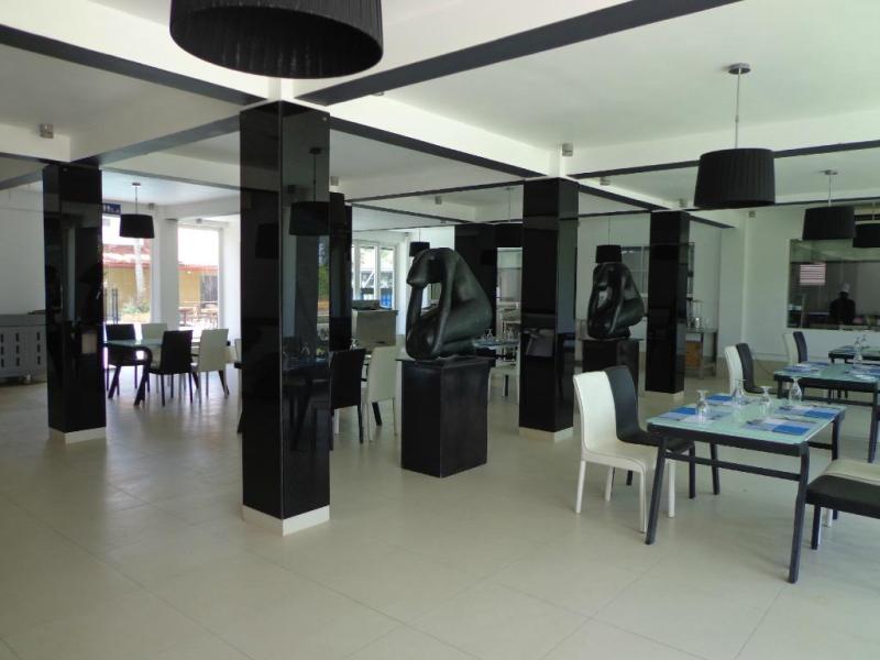 Earl's Red Passikudah