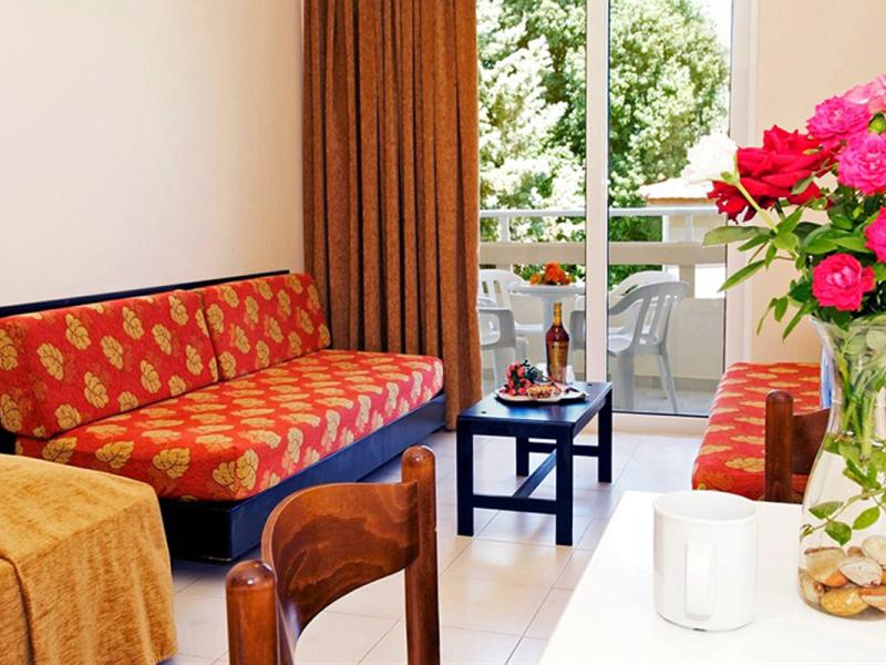Sunday Hotel