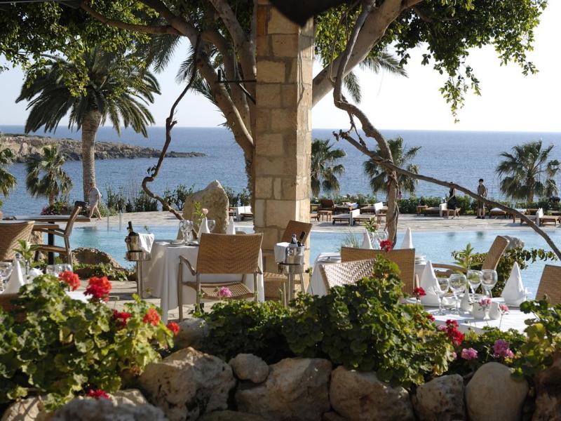 Coral Beach Hotel & Resort