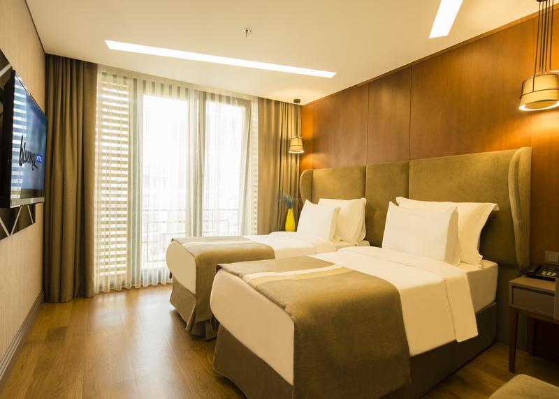 Blueway Hotel Historical