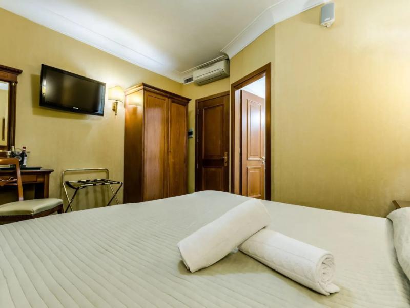 Hotel 2000 Roma