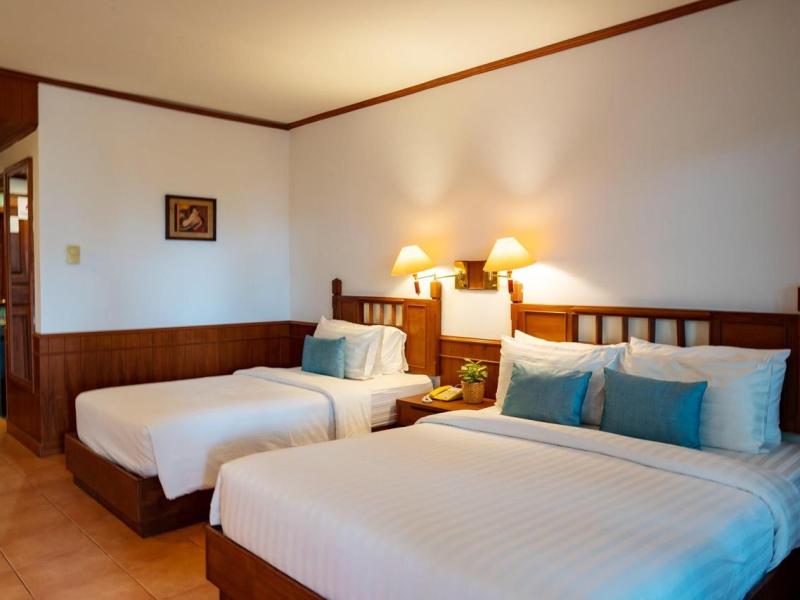 Coral Cliff Beach Resort