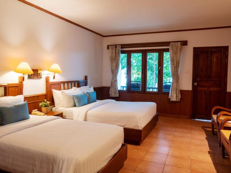 Coral Cliff Beach Resort