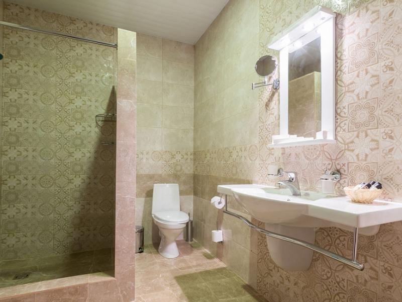 Гостиничный комплекс "Парус", корпус "Приморский"