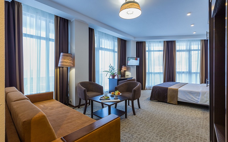 Гостиничный комплекс "Парус", корпус "Приморский"