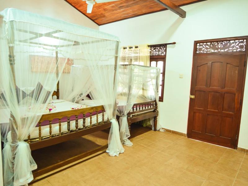 Serendpity Beach Hotel Unawatuna