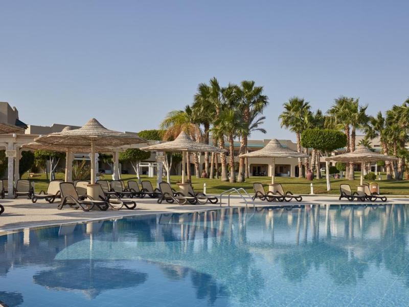 Coral Sea Holiday Resort & Aqua Park