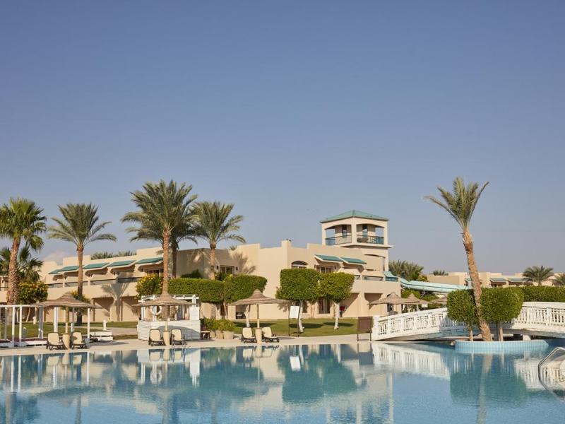 Coral Sea Holiday Resort & Aqua Park