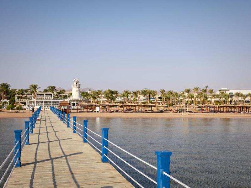 Coral Sea Holiday Resort & Aqua Park