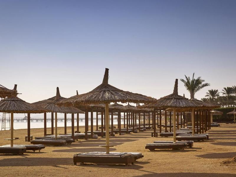 Coral Sea Holiday Resort & Aqua Park