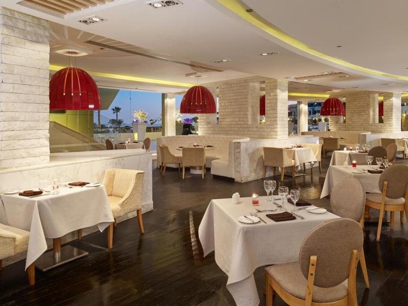 Coral Sea Sensatori Resort