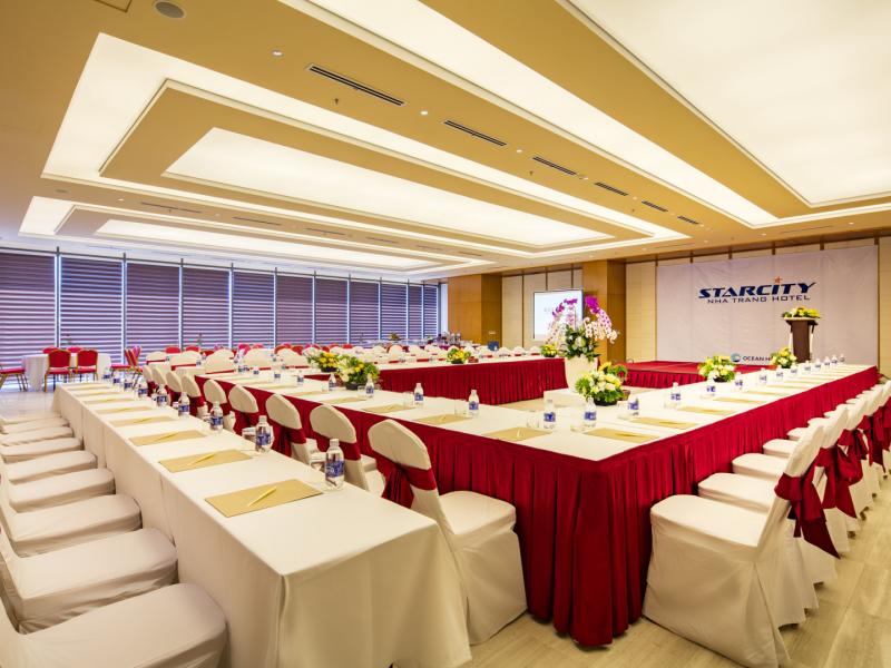 Starcity Hotel & Condotel Beachfront Nha Trang