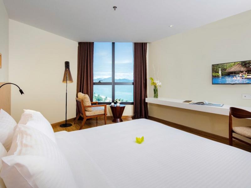 Starcity Hotel & Condotel Beachfront Nha Trang