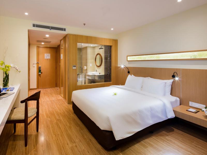 Starcity Hotel & Condotel Beachfront Nha Trang
