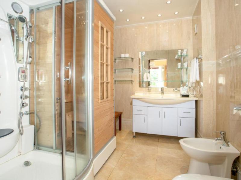 Coral Strand Smart Choice Hotel